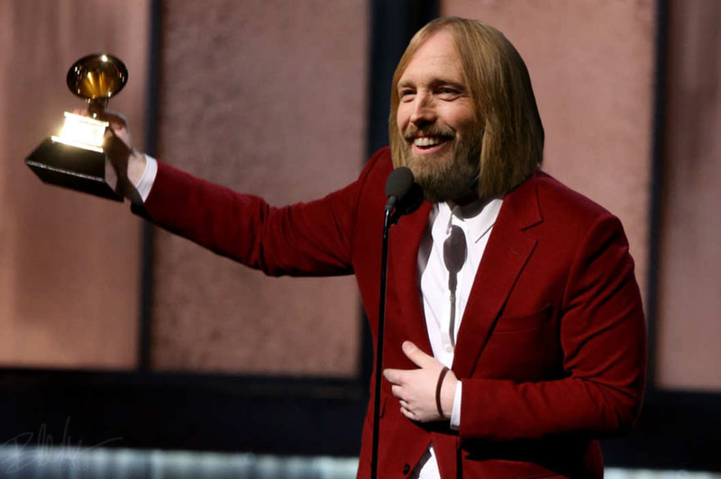 Illustration for article titled And The Grammy Goes To.....